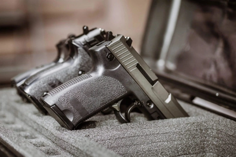 Transport sécurisé d'armes à feu — Five Star
