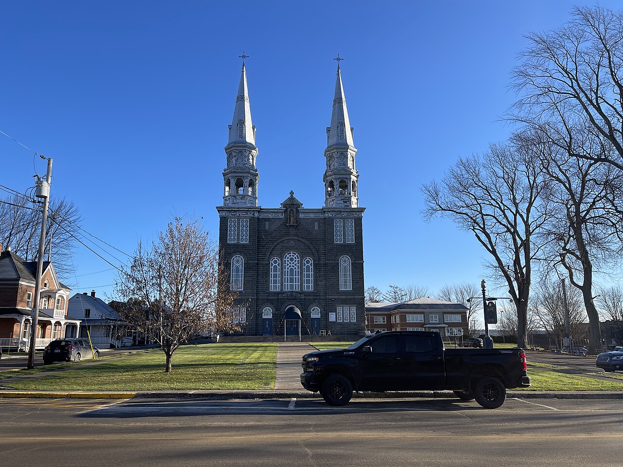 Saint-Tite en Mauricie, ville du Festival western, desservi par Transport Five Star